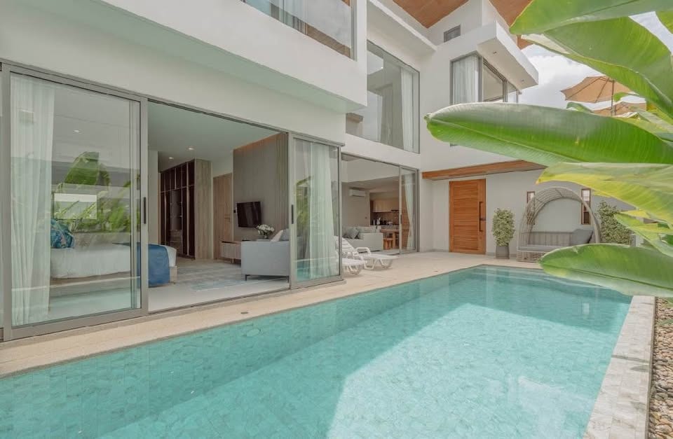 Villa Pasak 8 with Private Gym for Rent 18
