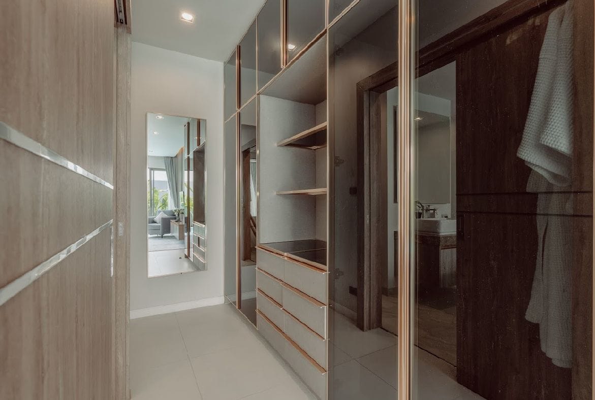 Villa Pasak 8 with Private Gym for Rent 2