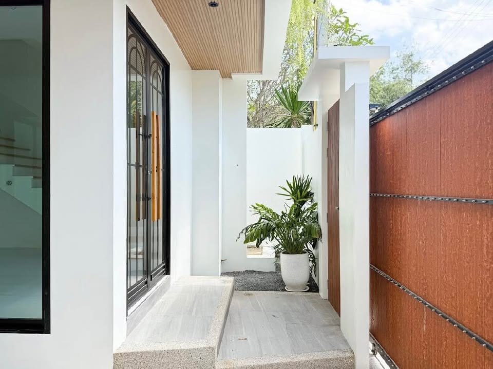 Private Pool Villa for Sale in Pasak, Closest to Laguna 9