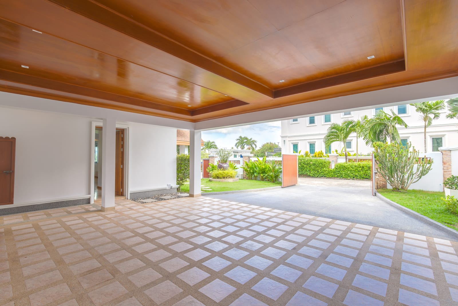 Luxury 4-Bedroom Pool Villa for Rent - Cherng Talay Soi 4 16