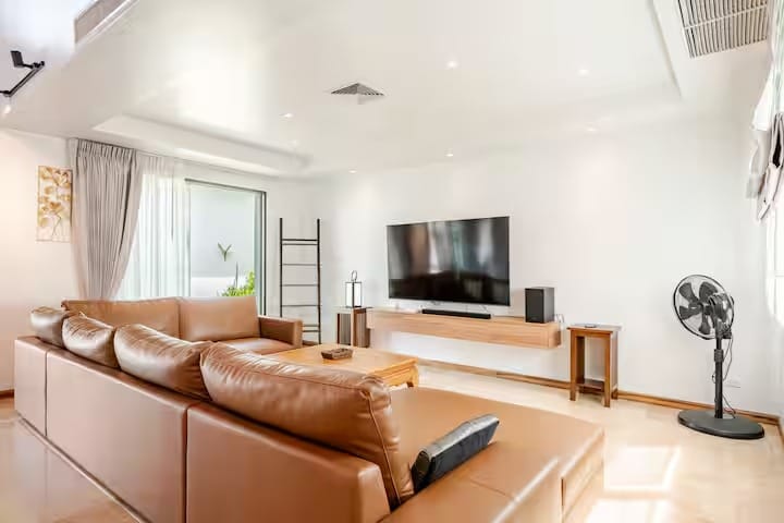 Luxury 4-Bedroom Pool Villa for Rent - Cherng Talay Soi 4 24