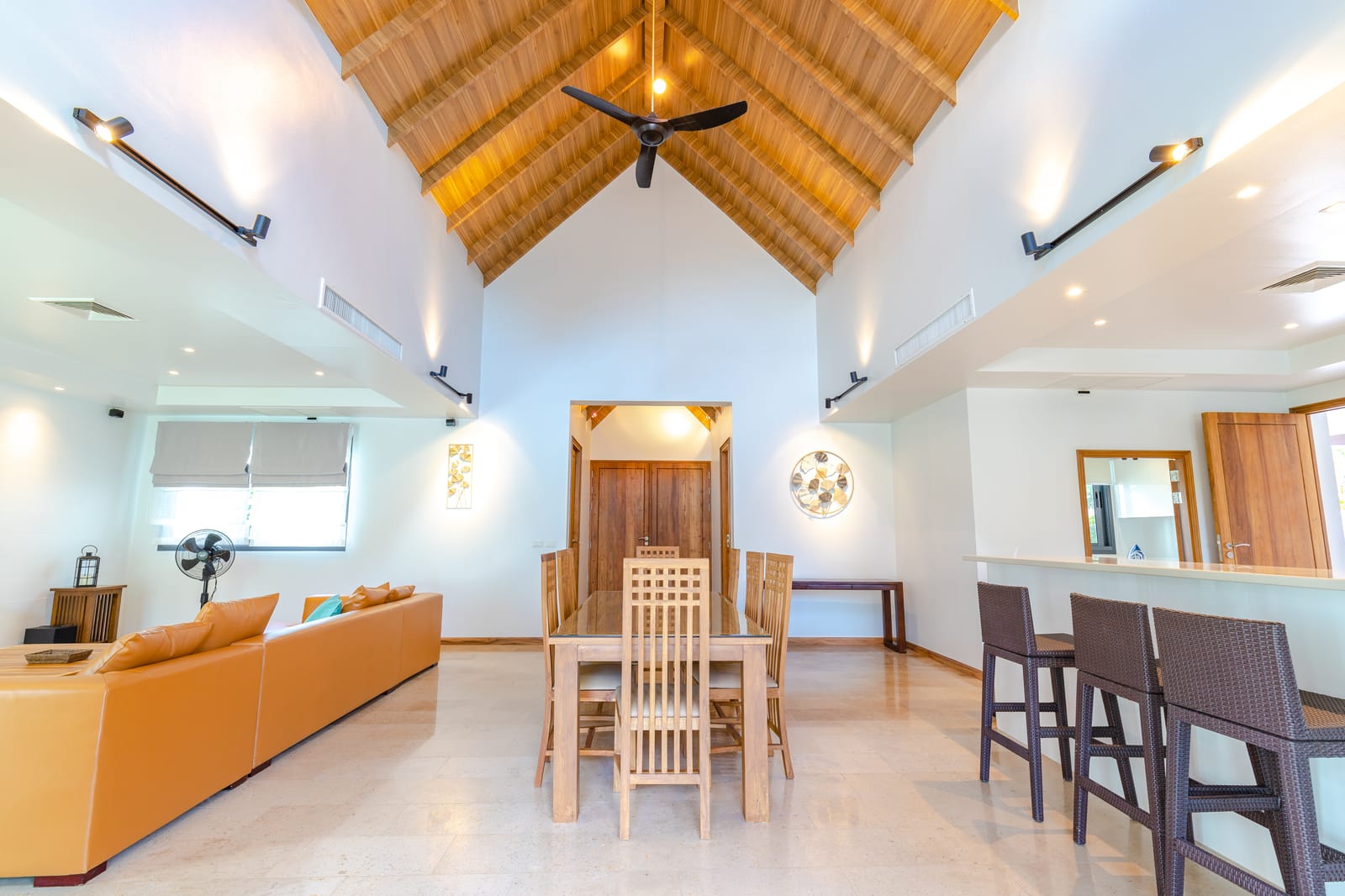 Luxury 4-Bedroom Pool Villa for Rent - Cherng Talay Soi 4 25
