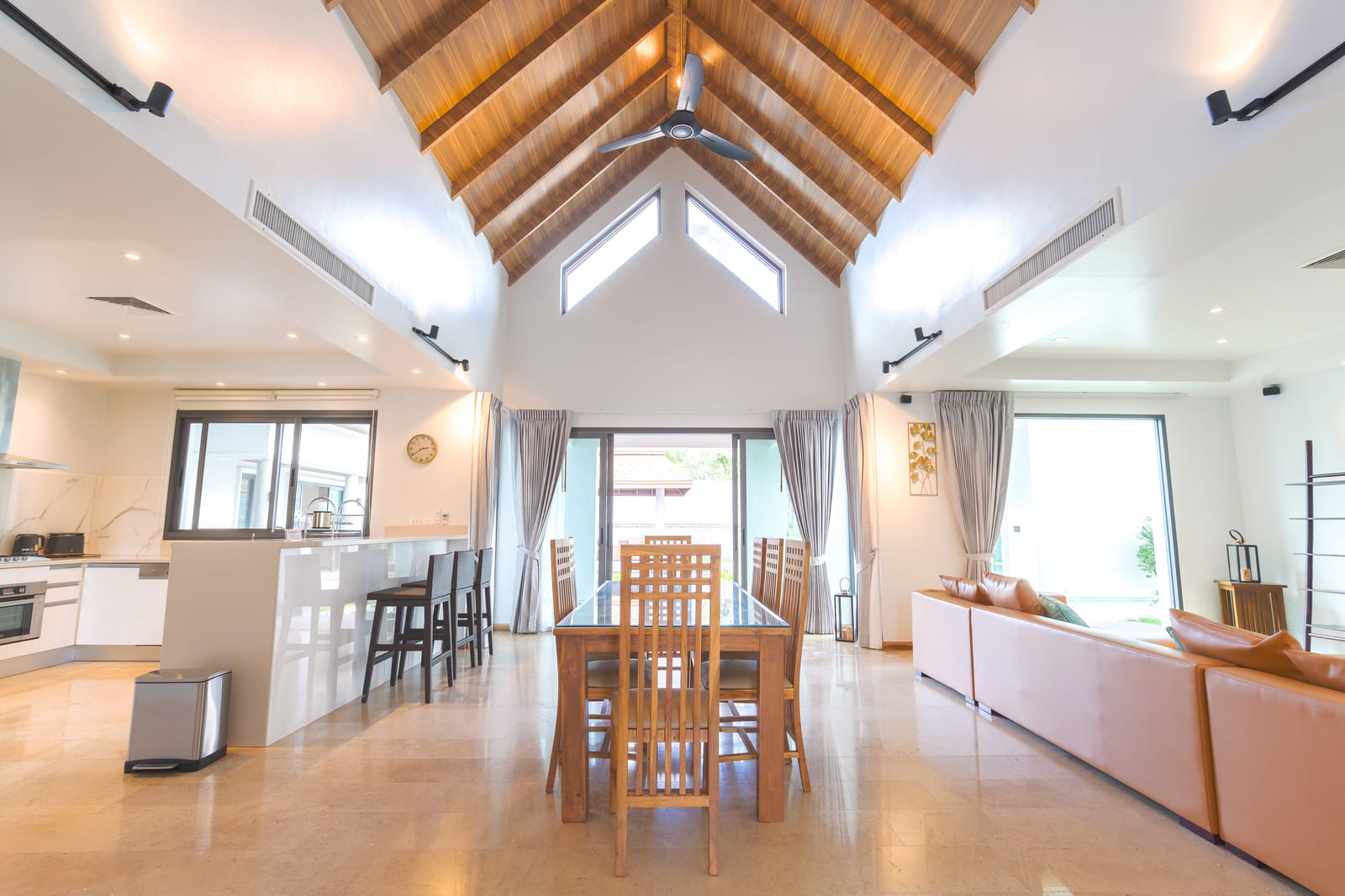 Luxury 4-Bedroom Pool Villa for Rent - Cherng Talay Soi 4 26