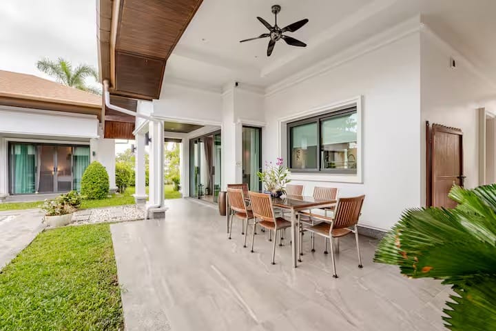 Luxury 4-Bedroom Pool Villa for Rent - Cherng Talay Soi 4 35