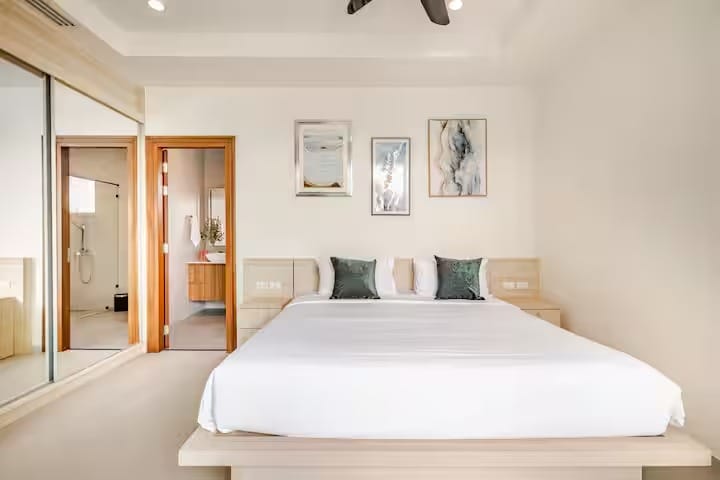 Luxury 3-Bedroom Pool Villa for Rent - Pasak Soi 3, Cherng Talay 11