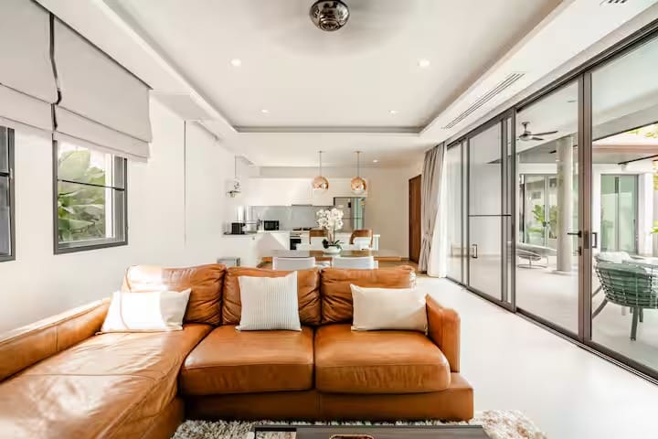 Luxury 3-Bedroom Pool Villa for Rent - Pasak Soi 3, Cherng Talay 18