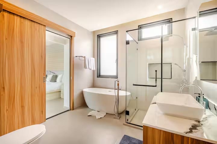 Luxury 3-Bedroom Pool Villa for Rent - Pasak Soi 3, Cherng Talay 19