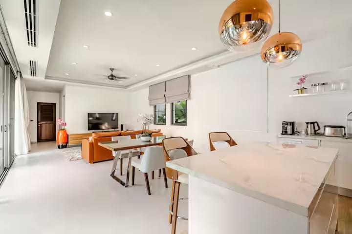 Luxury 3-Bedroom Pool Villa for Rent - Pasak Soi 3, Cherng Talay 25