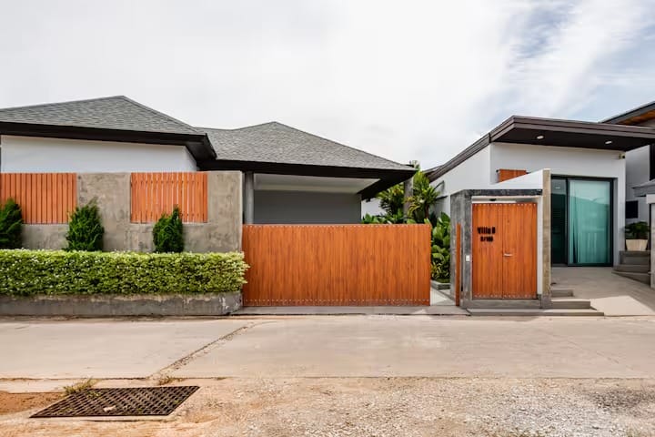 Luxury 3-Bedroom Pool Villa for Rent - Pasak Soi 3, Cherng Talay 31
