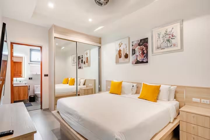 Luxury 3-Bedroom Pool Villa for Rent - Pasak Soi 3, Cherng Talay 5