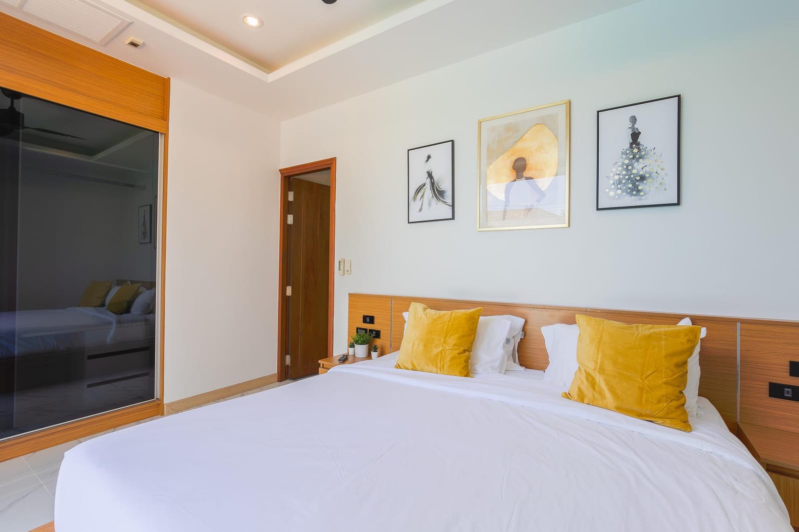 Luxury 4-Bedroom Pool Villa for Rent - Pasak Soi 3, Cherng Talay 17