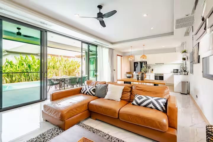 Luxury 4-Bedroom Pool Villa for Rent - Pasak Soi 3, Cherng Talay 29