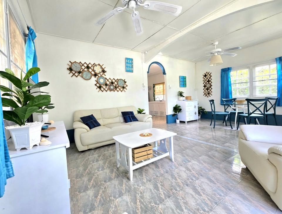 2-Bedroom House for Rent in Patong, Phuket — interior view