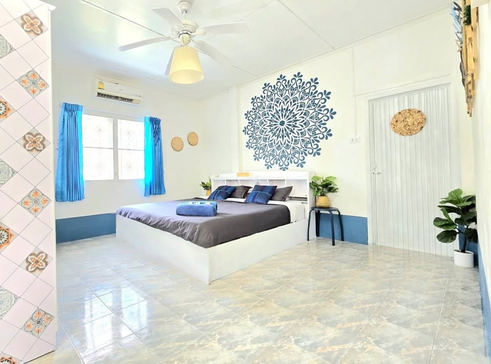 2-Bedroom House for Rent in Patong, Phuket — interior view