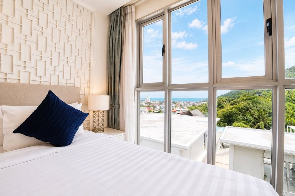 1-Bedroom Condo for Rent in Patong, Phuket — interior view