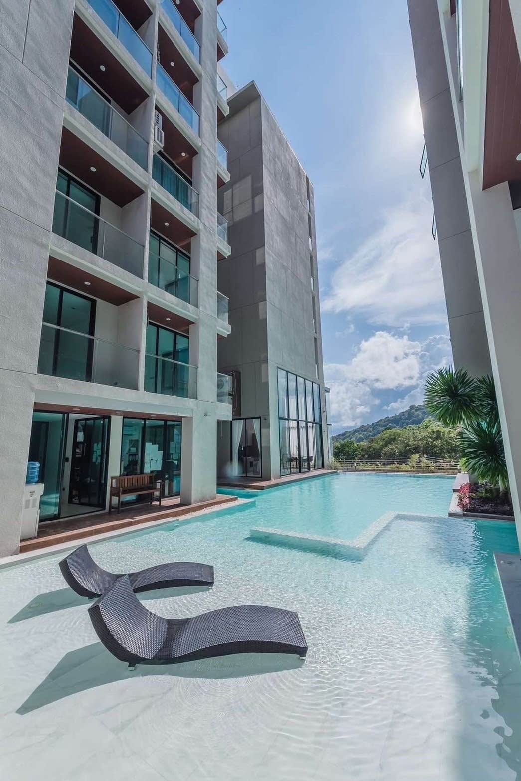 Pool-View 1-Bedroom Apartment — The Viva Patong