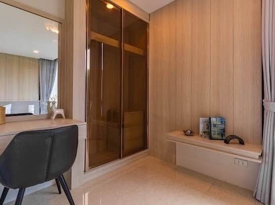Pool-View 1-Bedroom Apartment — The Viva Patong 4