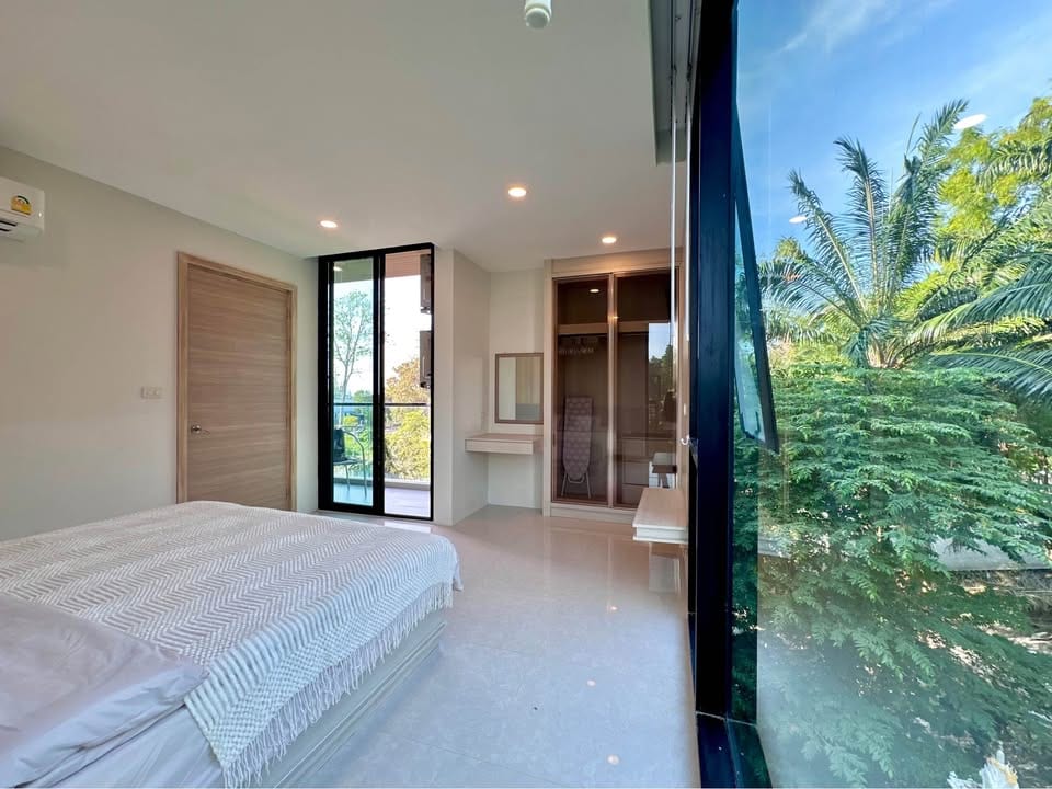 1-Bedroom Apartment near Tri Trang Beach — The Viva Patong 3