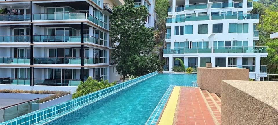 Sea-View One-Bedroom Apartment — Baycliff, Patong 2