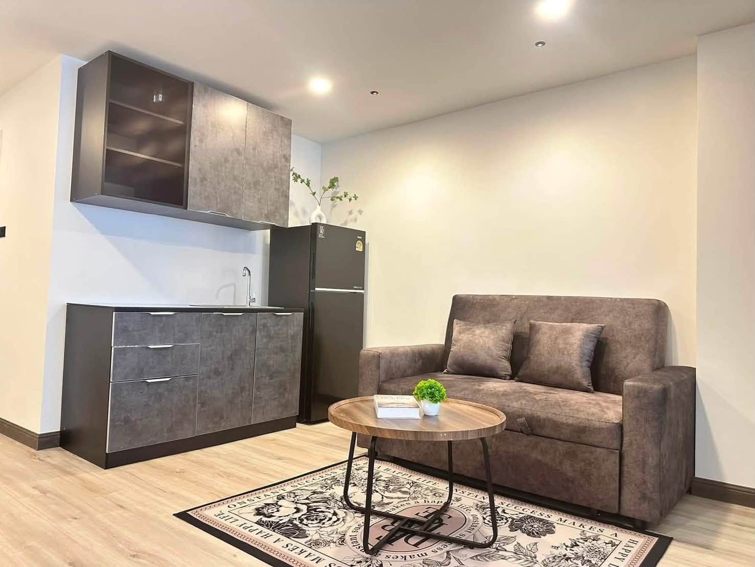 1-Bedroom Condo for Rent in Patong, Phuket — interior view