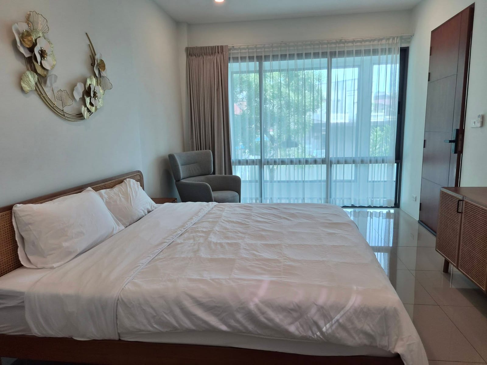 3-Bedroom Villa for Rent in Phuket Town — interior view