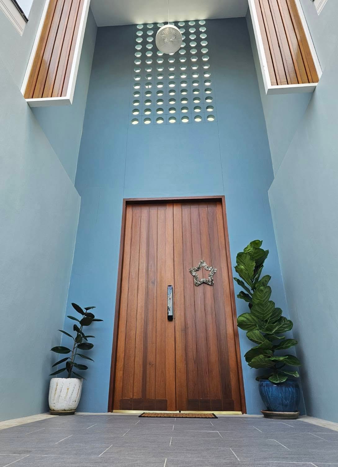 3-Bedroom Villa for Rent in Phuket Town — pool view