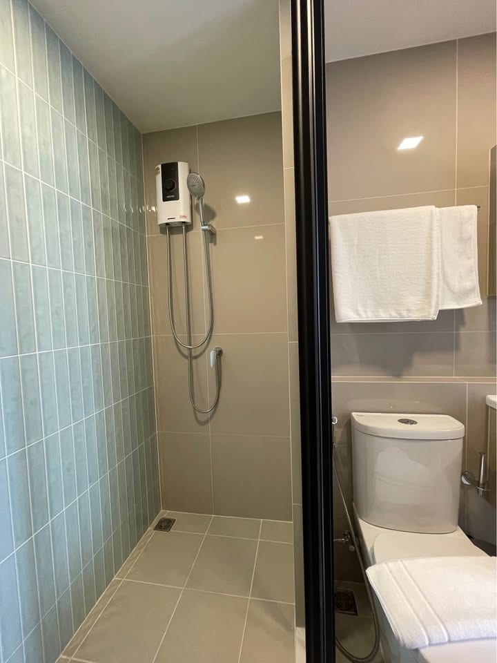 2-Bedroom Condo for Rent in Phuket Town — interior view