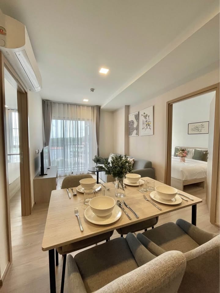 2-Bedroom Condo for Rent in Phuket Town — interior view
