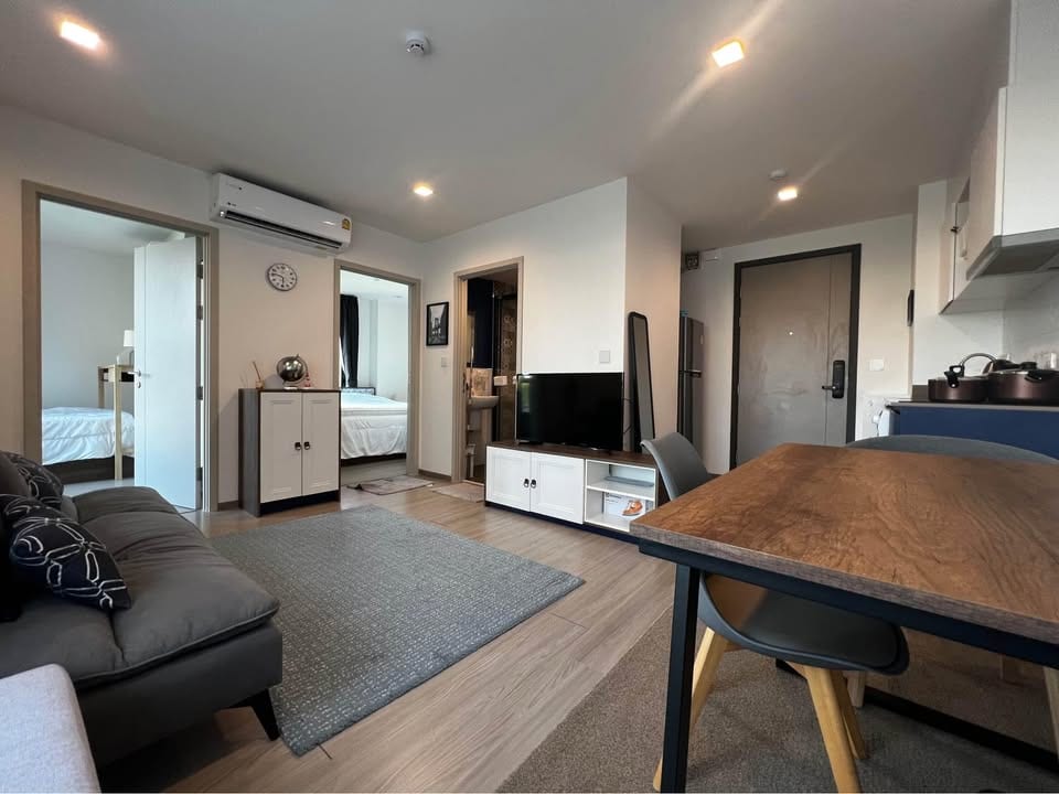 2-Bedroom Condominium for Rent in Phuket Town — interior view