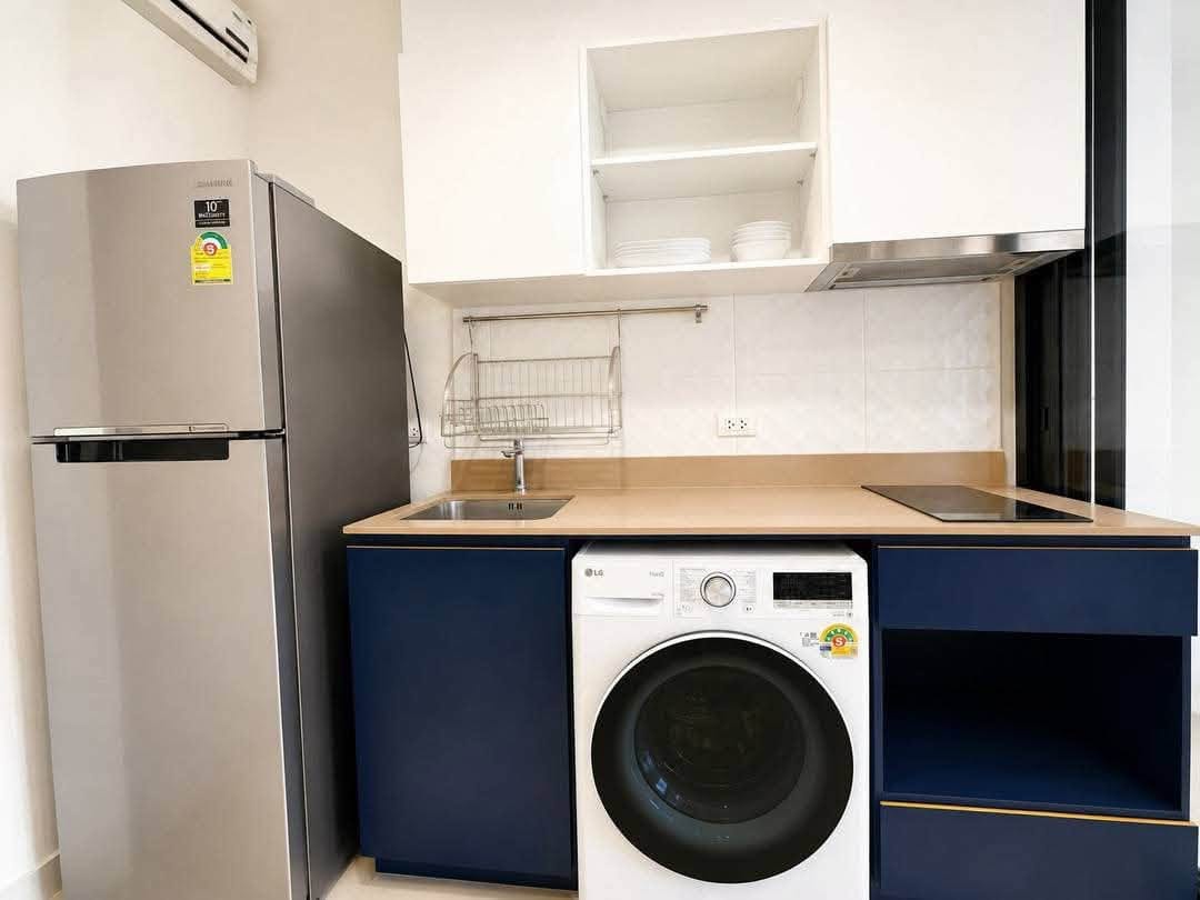 1-Bedroom Condo for Sale in Phuket Town — interior view