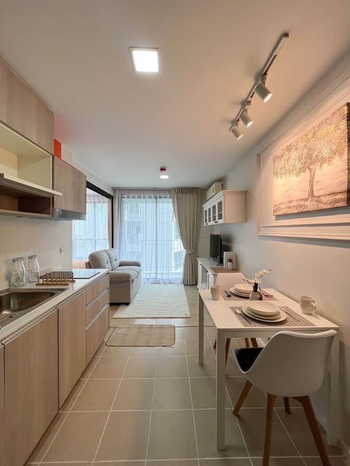 1-Bedroom Condo for Rent in Phuket Town — interior view