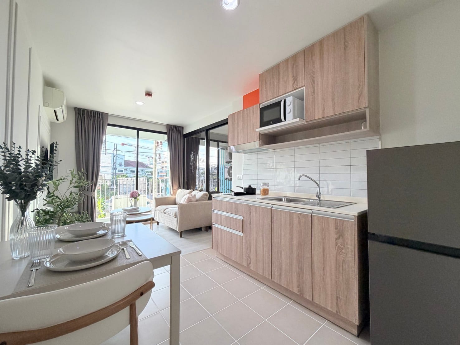 1-Bedroom Condominium for Sale in Phuket Town — interior view