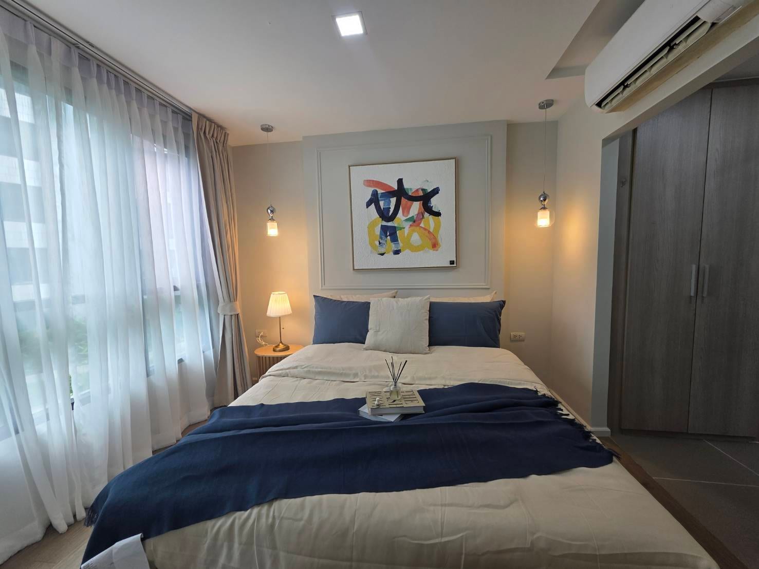 1-Bedroom Condominium for Sale in Phuket Town — interior view