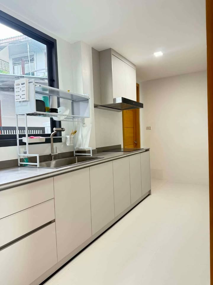 5-Bedroom House for Sale in Phuket Town — interior view