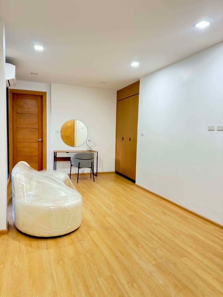 5-Bedroom House for Sale in Phuket Town — interior view