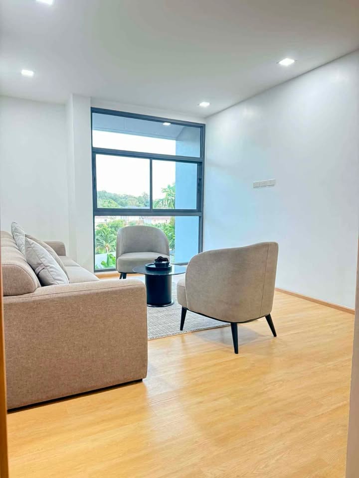 5-Bedroom House for Sale in Phuket Town — exterior view