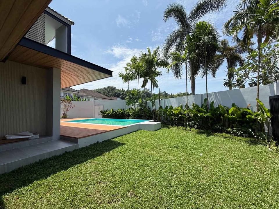 5-Bedroom House for Sale in Phuket Town — exterior view
