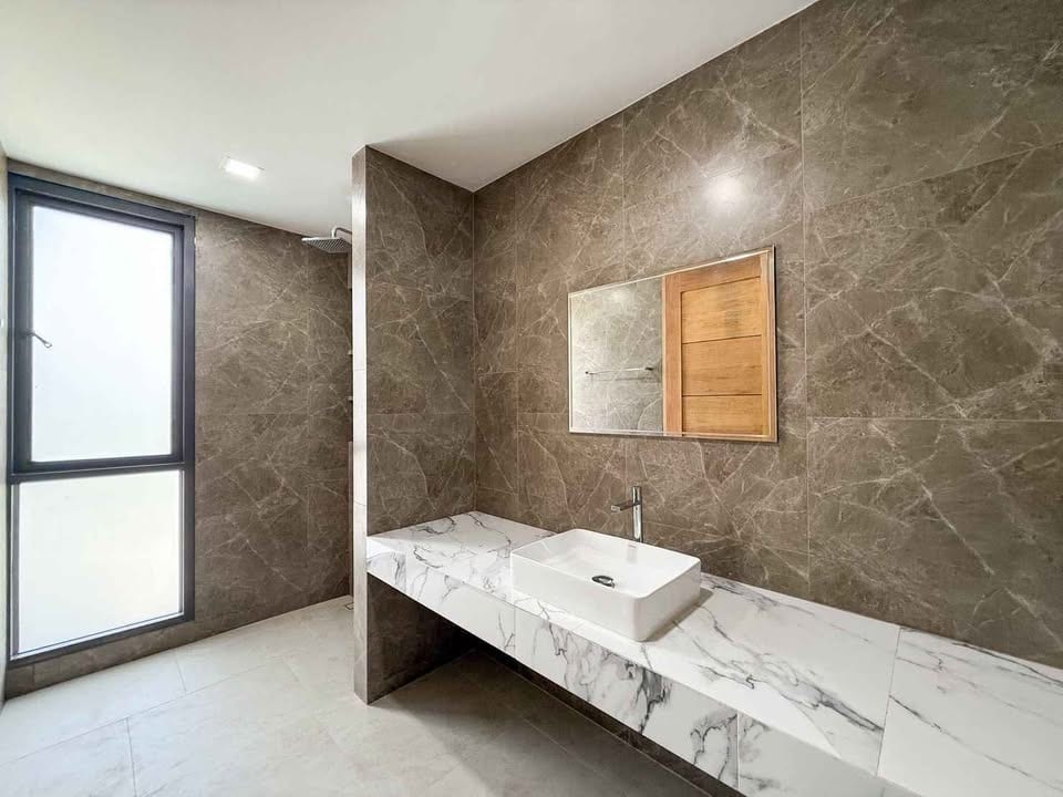 5-Bedroom House for Sale in Phuket Town — interior view