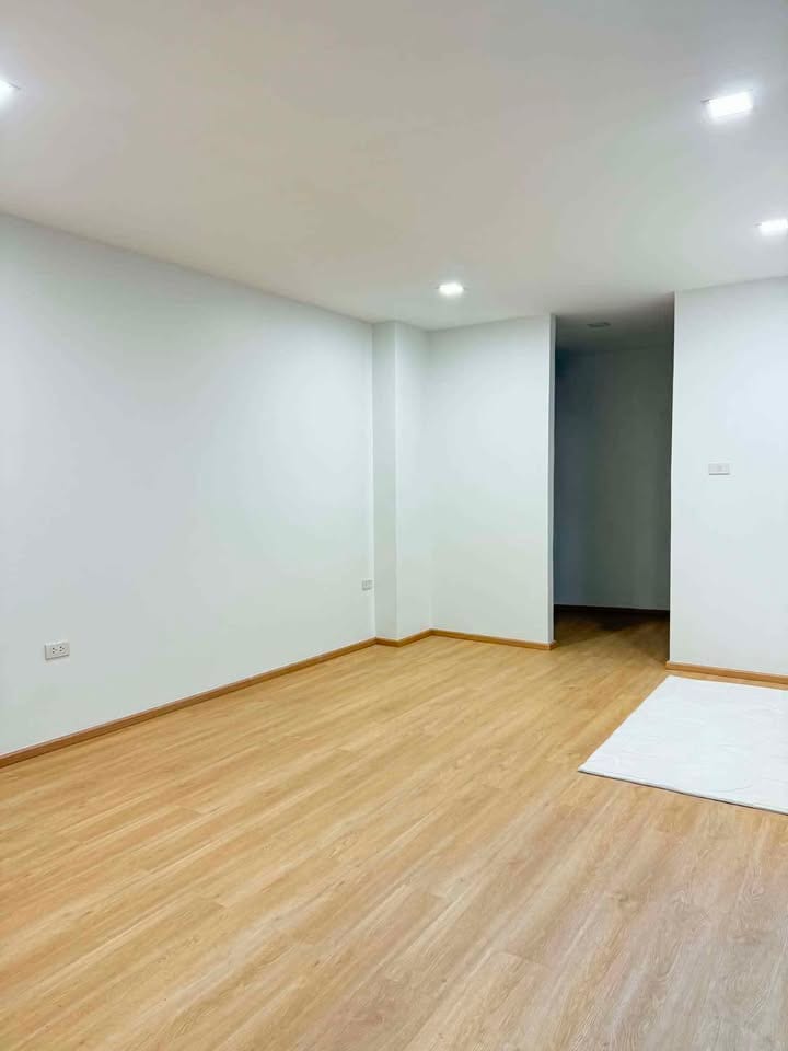 5-Bedroom House for Sale in Phuket Town — interior view