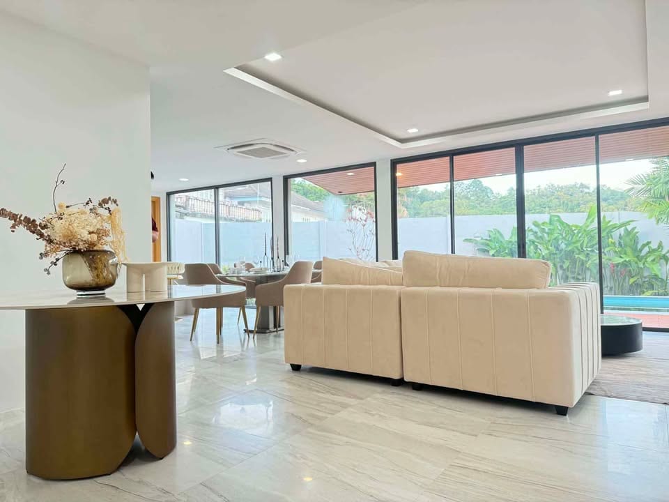 5-Bedroom House for Sale in Phuket Town — interior view