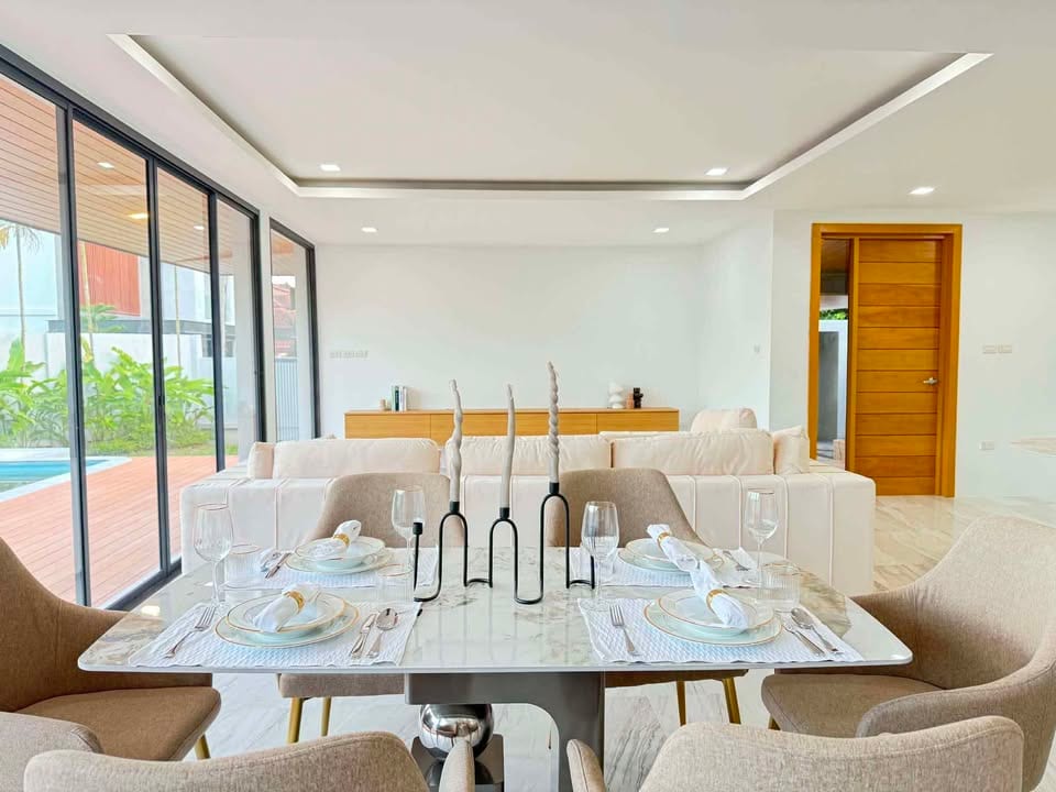5-Bedroom House for Sale in Phuket Town — interior view