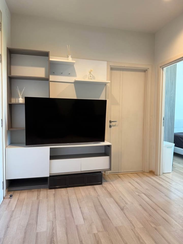 One-Bedroom Apartment with Town Views — The Base Downtown, Phuket Town 10