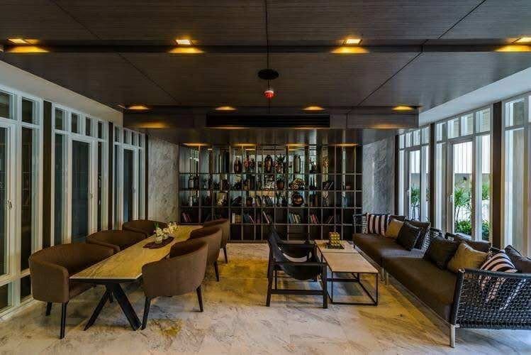 One-Bedroom Apartment with Town Views — The Base Downtown, Phuket Town 6