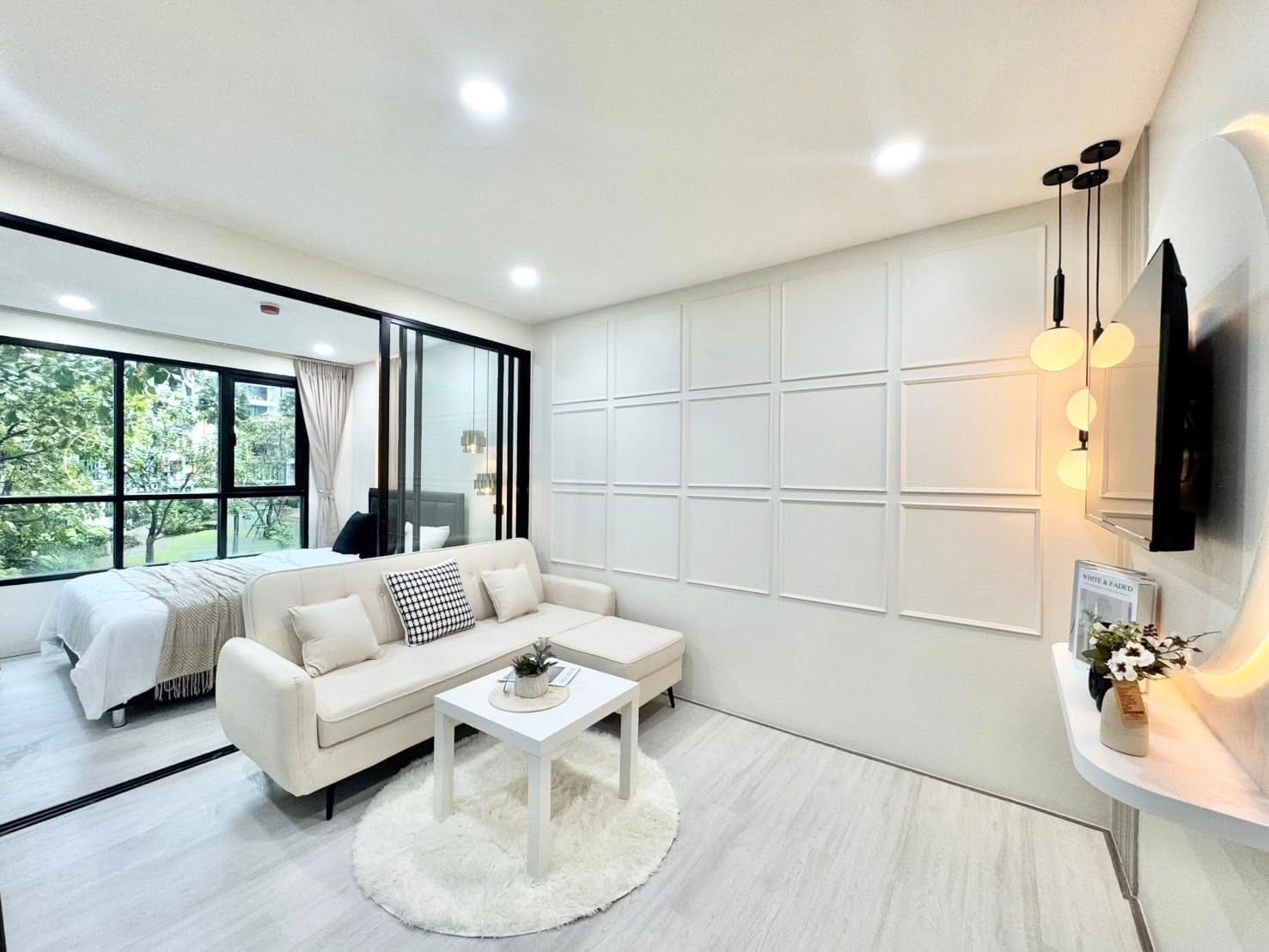 Pool-View 1-Bedroom Apartment — Centrio, Phuket Town