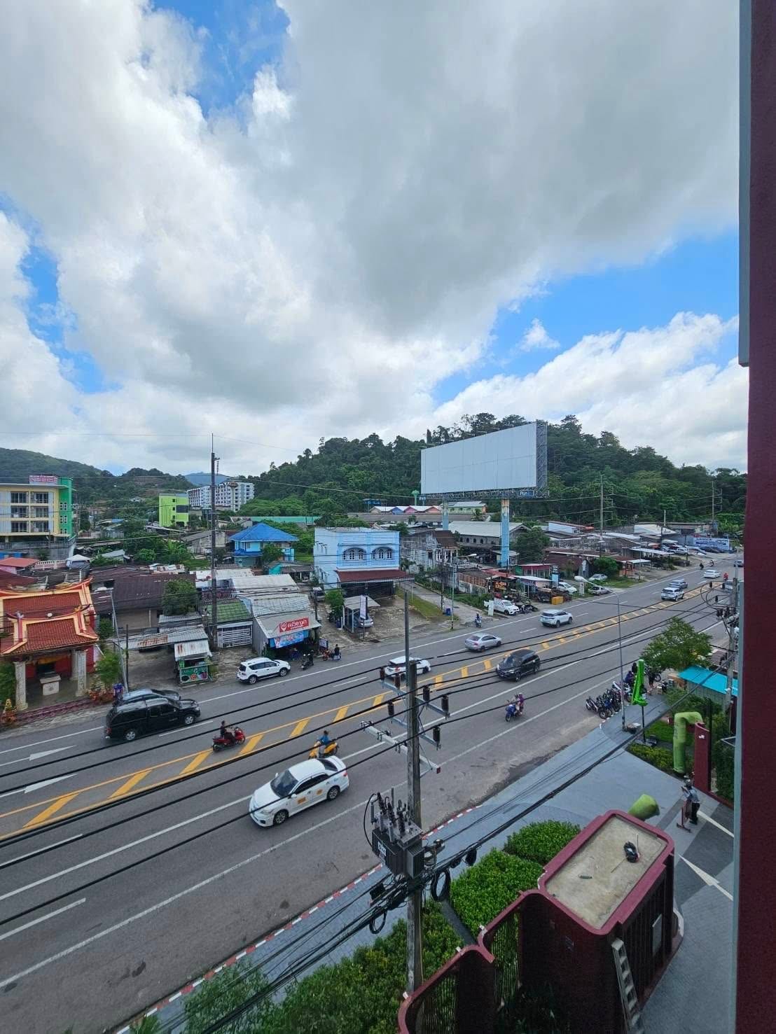 Brand New City-View Apartment — The Base, Phuket Town 6
