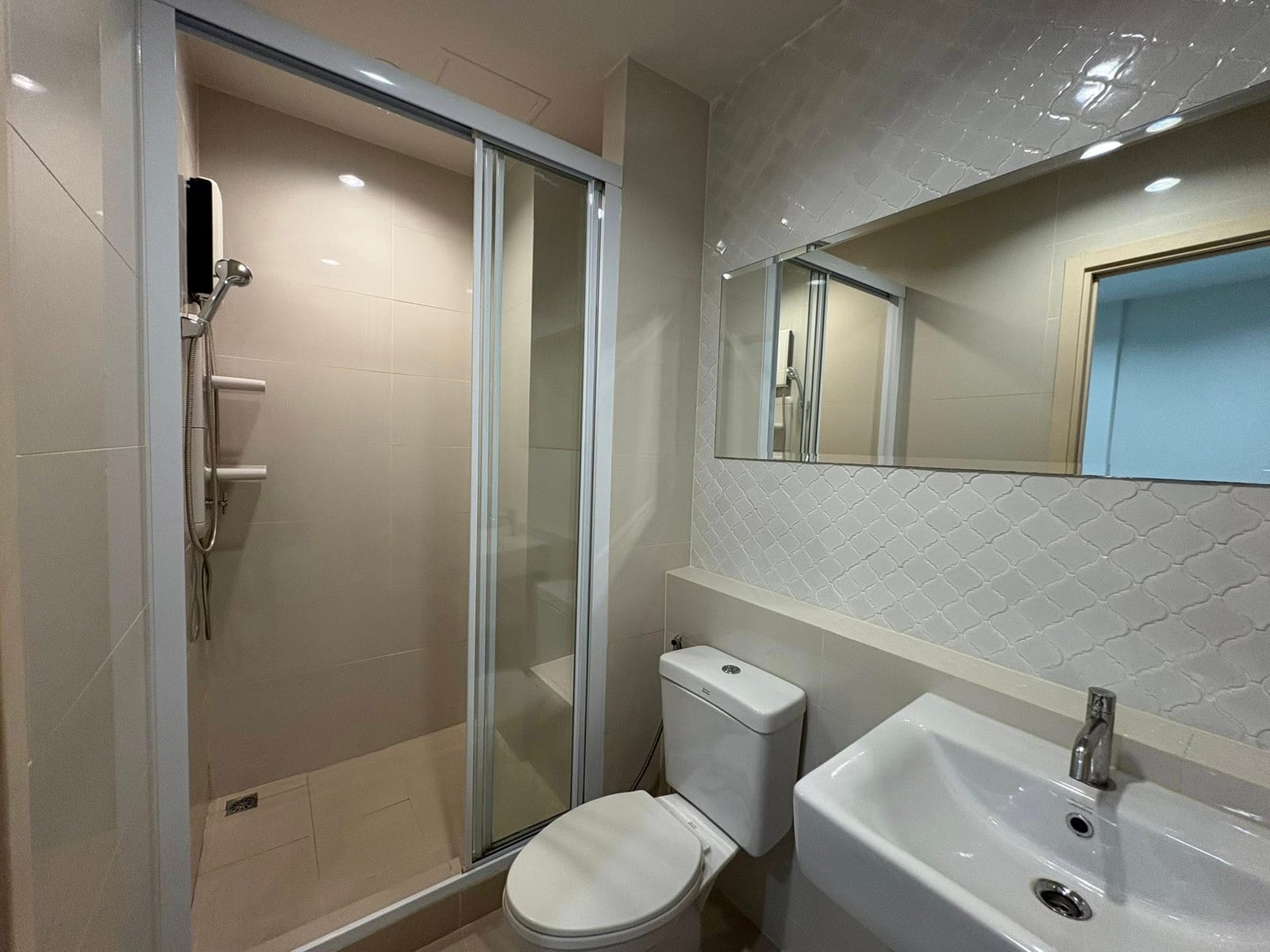 One-Bedroom Condo near Central Phuket — The Base Downtown 5