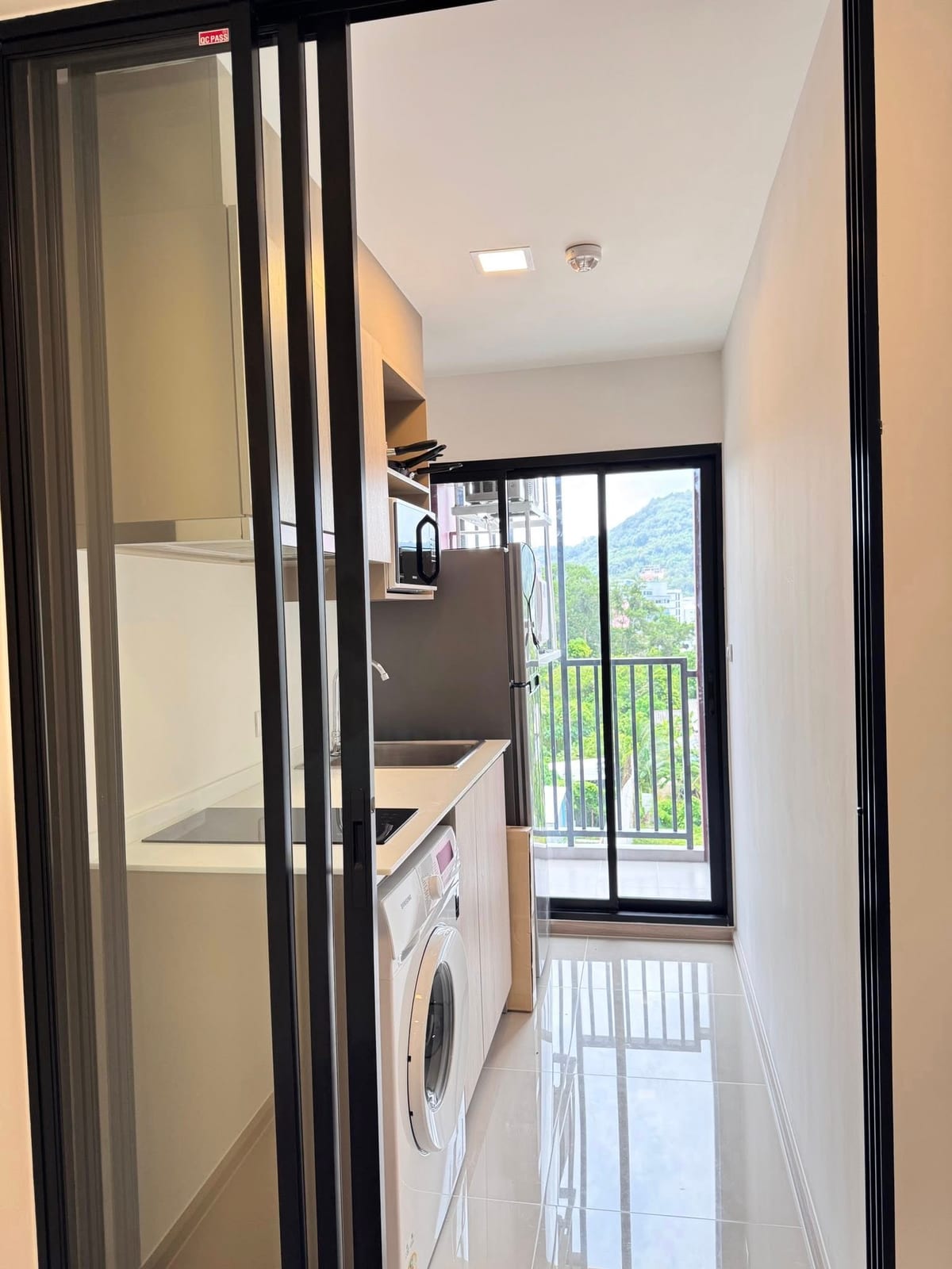 1-Bedroom Apartment, 550 m from Central Phuket — The Base 5