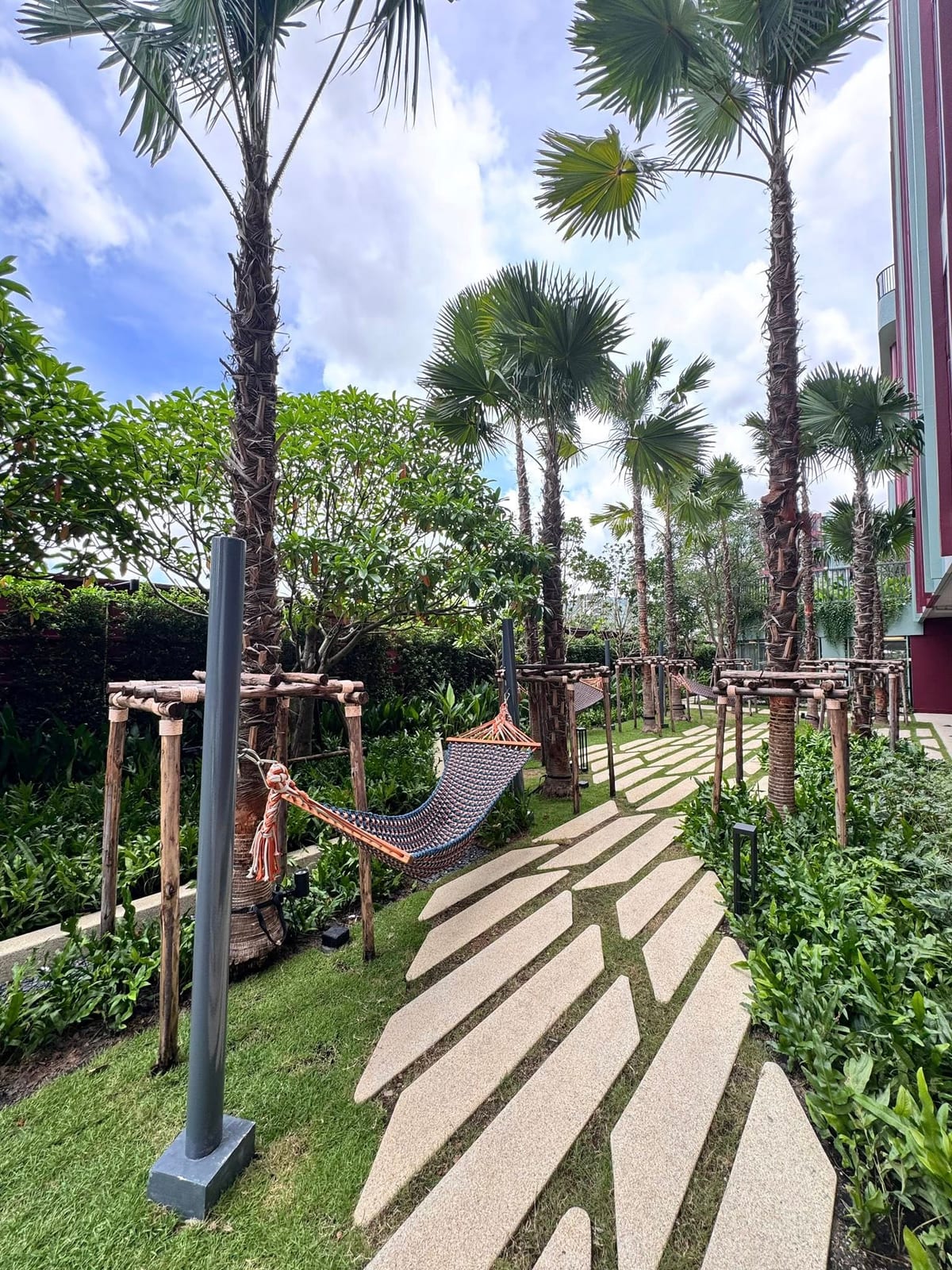 1-Bedroom Apartment, 550 m from Central Phuket — The Base 6