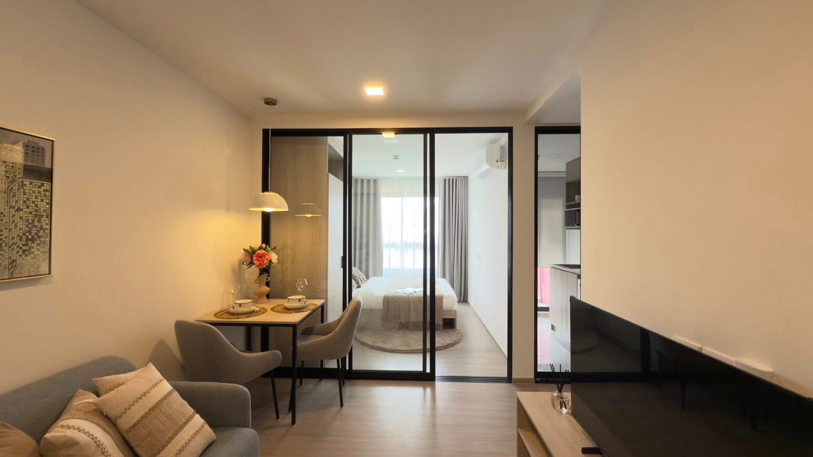 Bright One-Bedroom Apartment — Phuket Town 2
