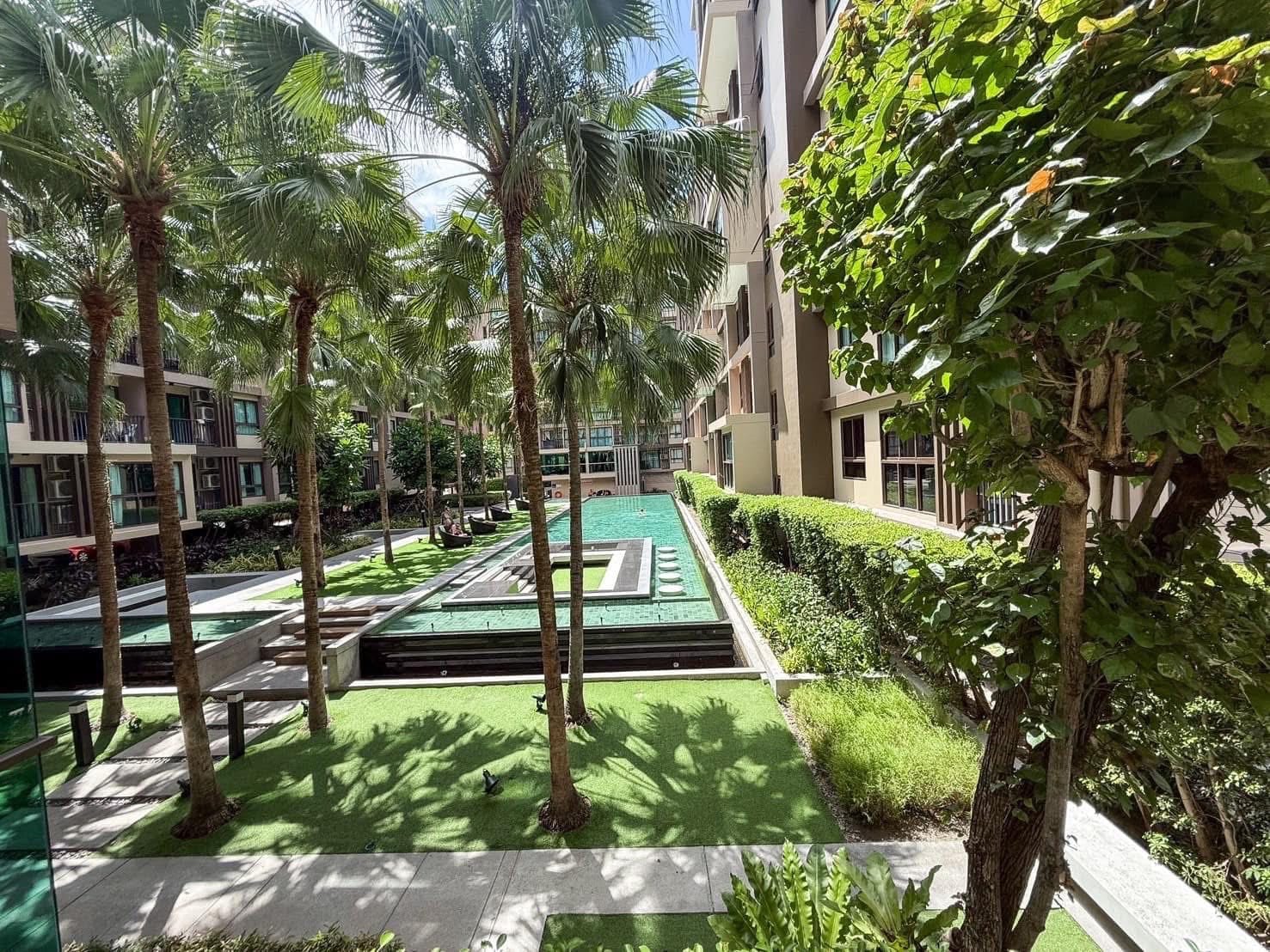 Pool-View Apartment next to Central Phuket